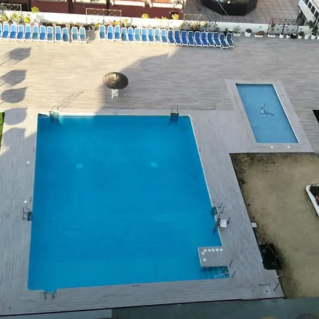 아파트 Estudio Frente Al Mar Con Piscina 푸엔히롤라